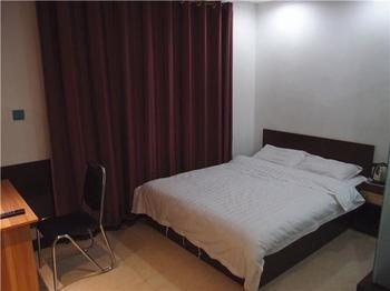 Longtai Star Hotel Qingdao Buitenkant foto